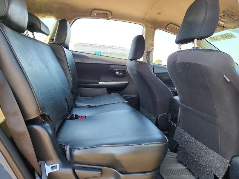 JTDZN3EU0FJ033394 2015 TOYOTA PRIUS V photo no. 10