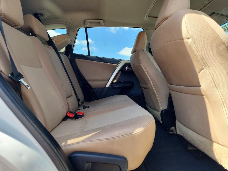 2T3WFREV6FW214044 2015 TOYOTA RAV4 photo no. 11