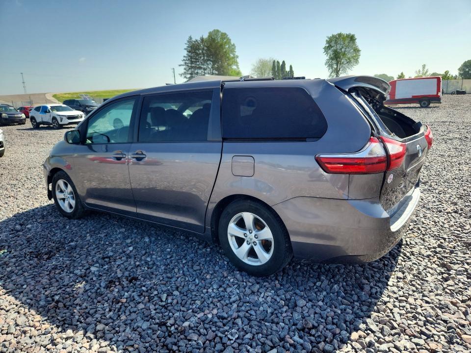 2015 TOYOTA SIENNA LE — Фото 2 из 13