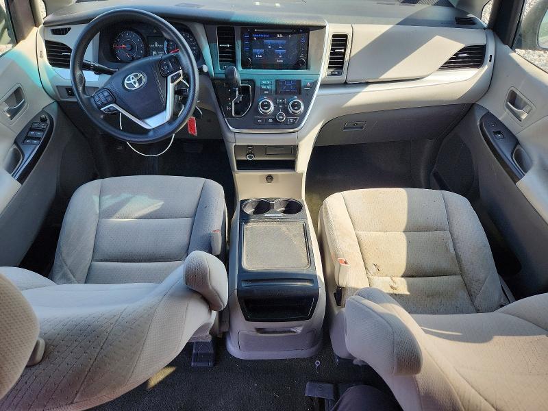 2015 TOYOTA SIENNA LE — Фото 8 из 13