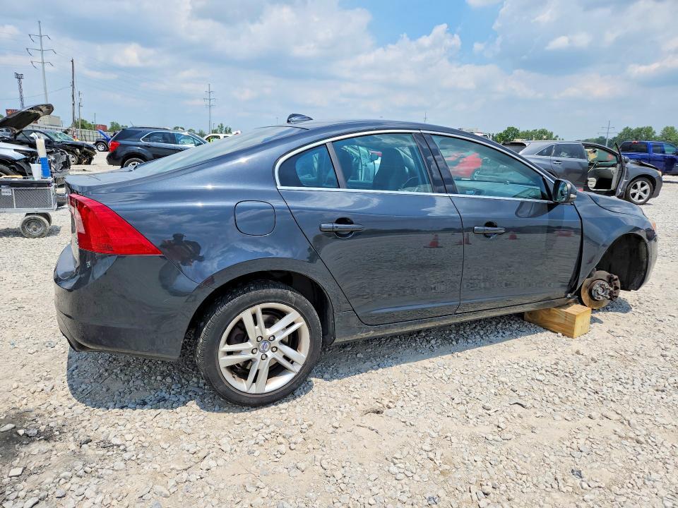YV140MFB9F2316165 2015 VOLVO S60 photo no. 3