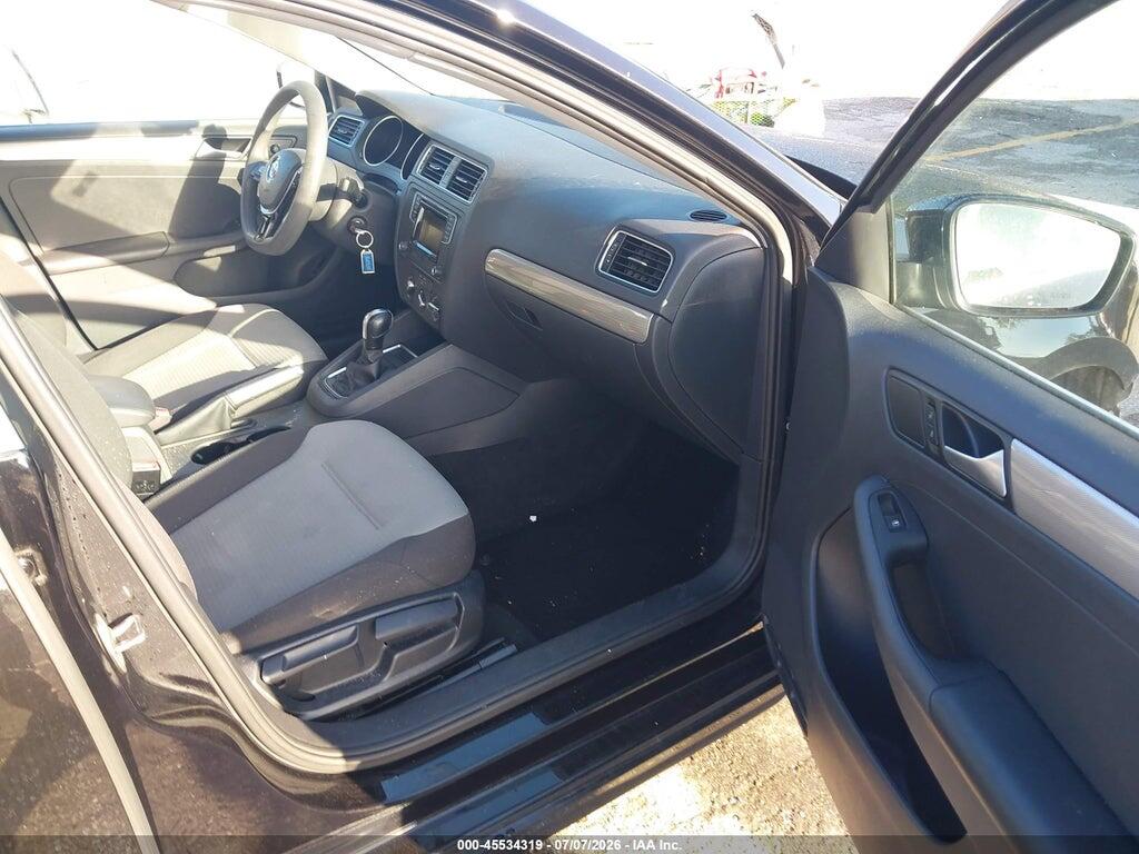 3VW2B7AJXHM384510 2017 VOLKSWAGEN JETTA photo no. 5