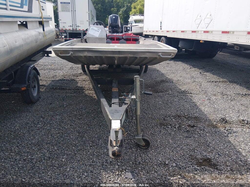 00000CJT610031809 2009 BLAZER BOAT photo no. 6