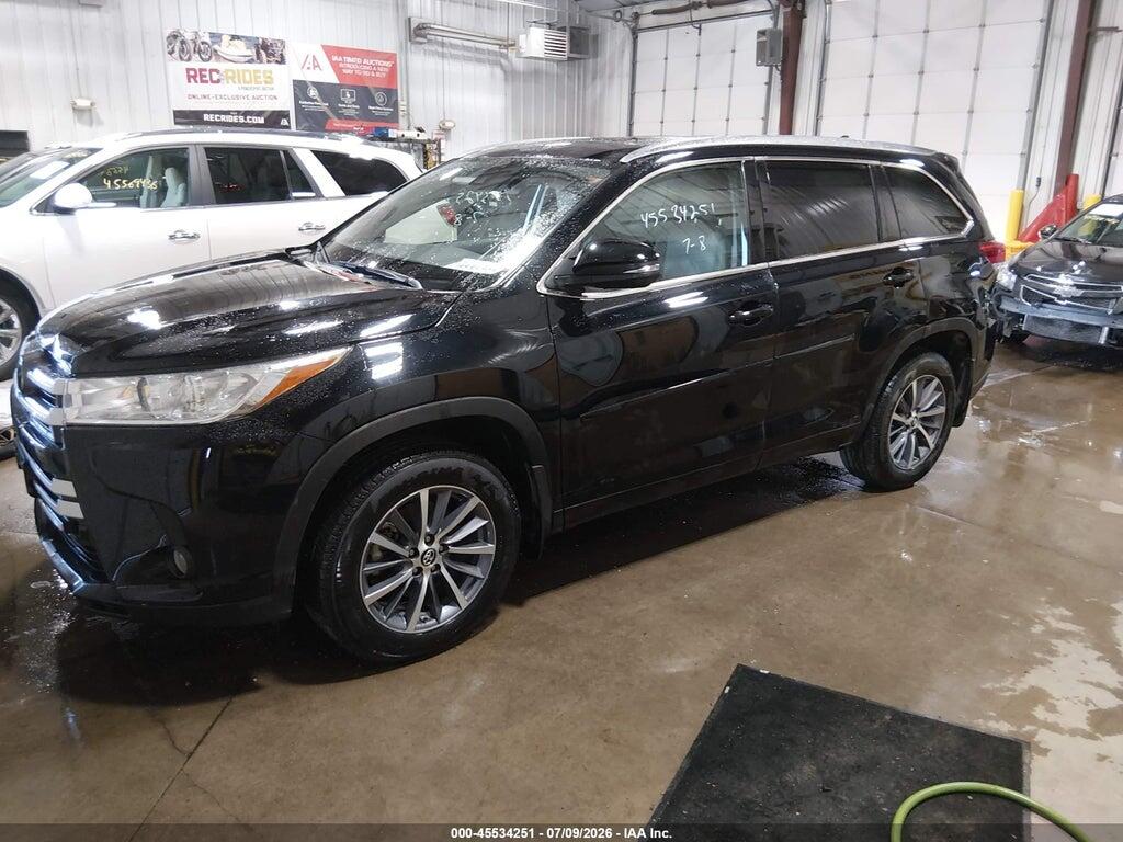 5TDJZRFH5JS904713 2018 TOYOTA HIGHLANDER photo no. 2