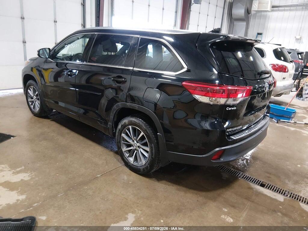 5TDJZRFH5JS904713 2018 TOYOTA HIGHLANDER photo no. 3