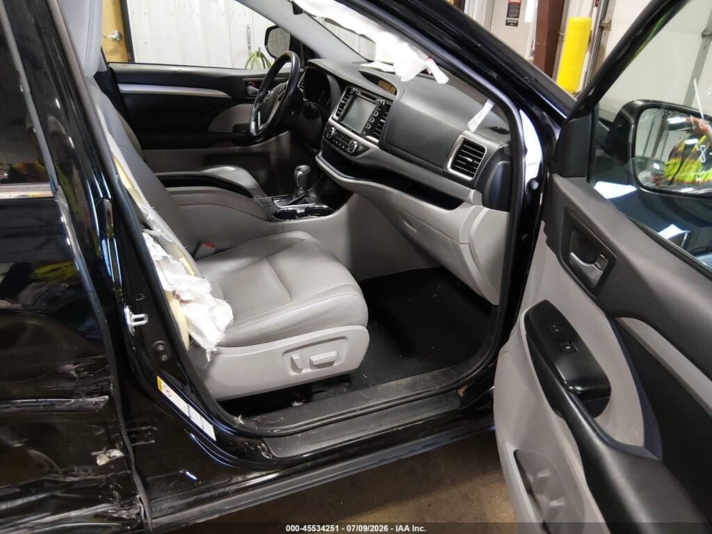 5TDJZRFH5JS904713 2018 TOYOTA HIGHLANDER photo no. 5