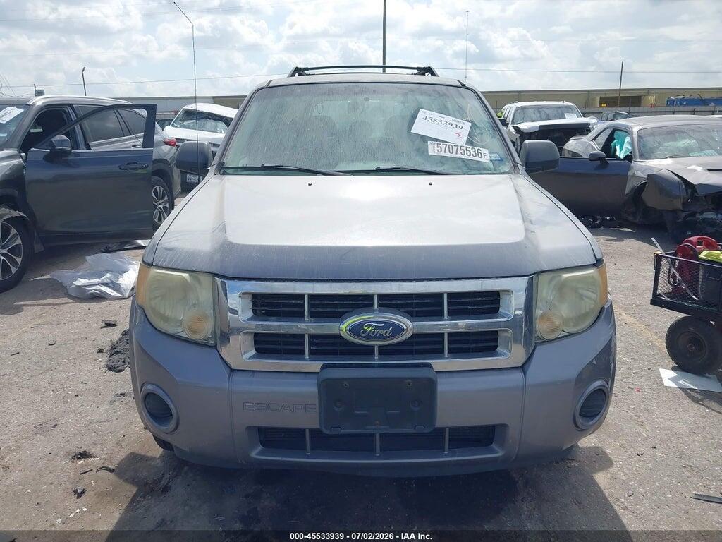 1FMCU02Z68KA68635 2008 FORD ESCAPE photo no. 12