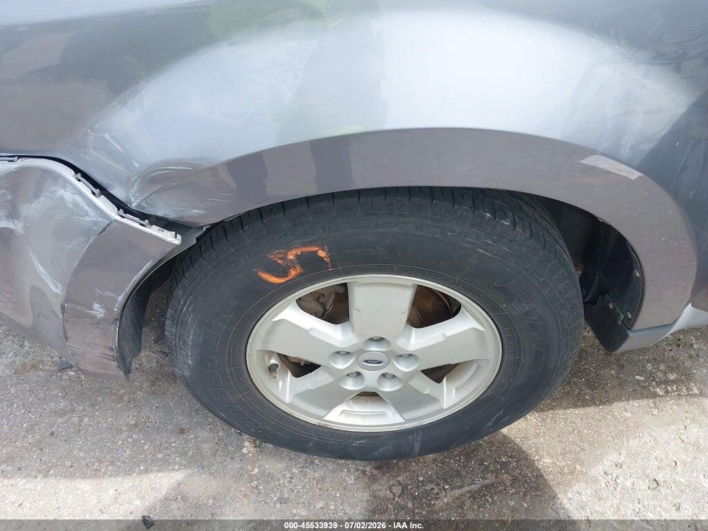 1FMCU02Z68KA68635 2008 FORD ESCAPE photo no. 6