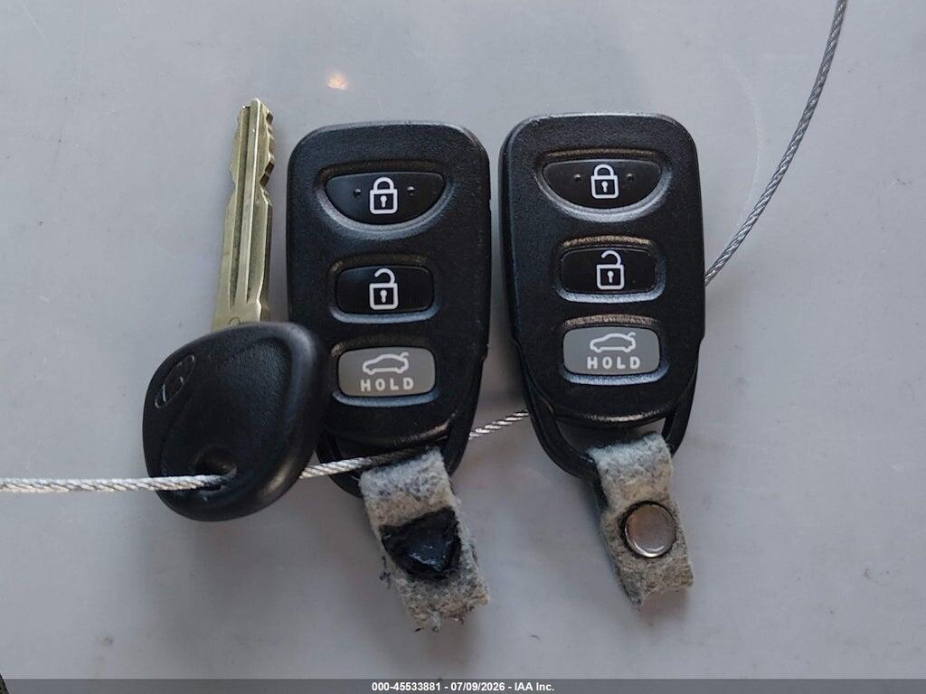 5NPDH4AE4GH745889 2016 HYUNDAI ELANTRA photo no. 11
