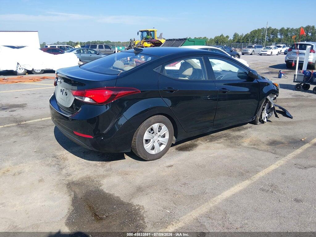 5NPDH4AE4GH745889 2016 HYUNDAI ELANTRA photo no. 4