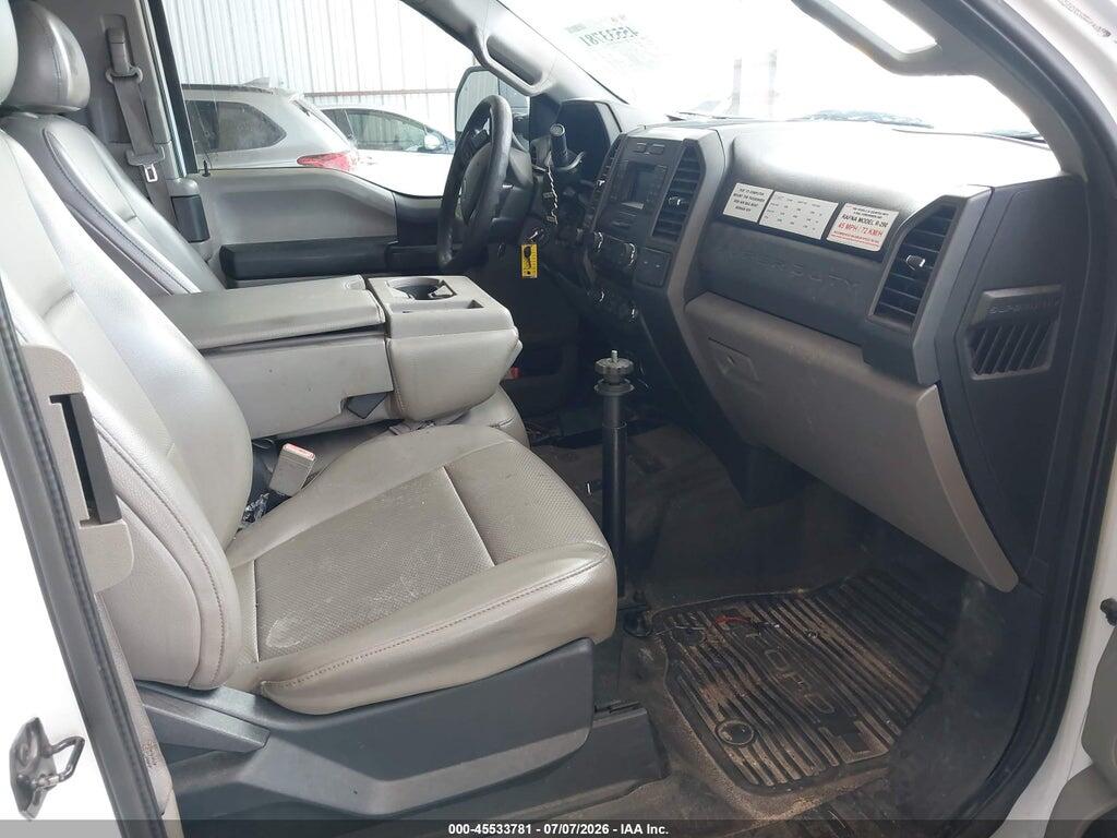 1FD7X3B68JEB52962 2018 FORD F-350 photo no. 5