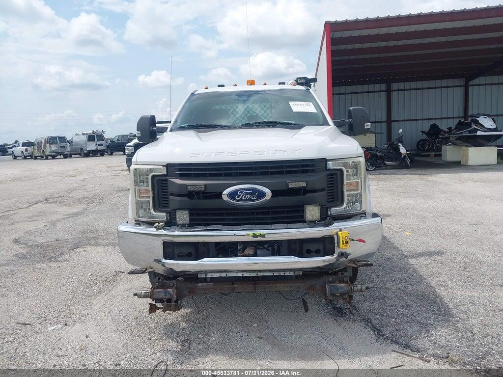 1FD7X3B68JEB52962 2018 FORD F-350 photo no. 6
