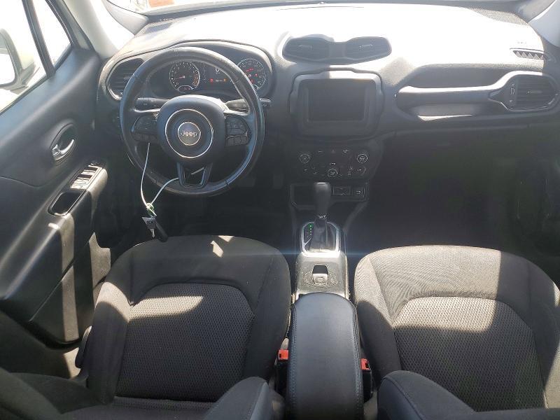 2019 JEEP RENEGADE LATITUDE — Фото 8 из 12