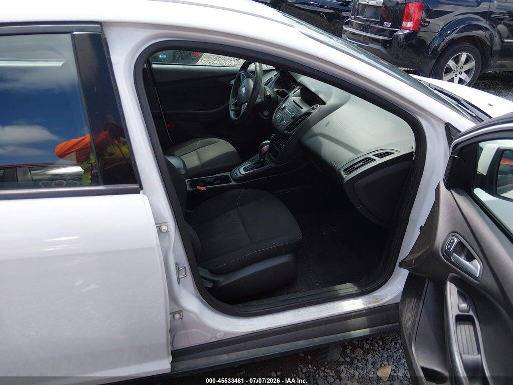 1FADP3K27GL348065 2016 FORD FOCUS photo no. 5