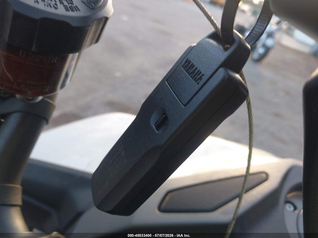 JYARN95E1SA001328 2025 YAMAHA MT09 photo no. 11