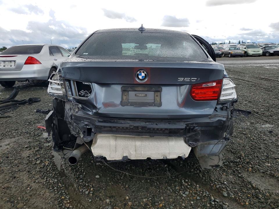 2014 BMW 320 I — Фото 6 из 13