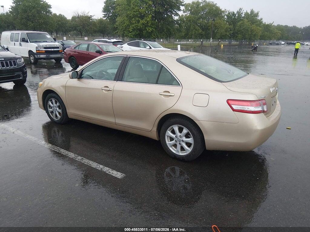 4T1BF3EK0BU751478 2011 TOYOTA CAMRY photo no. 3
