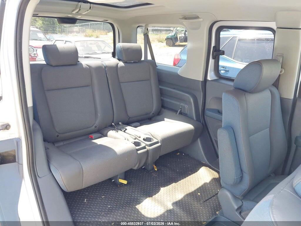 5J6YH28635L012580 2005 HONDA ELEMENT photo no. 8