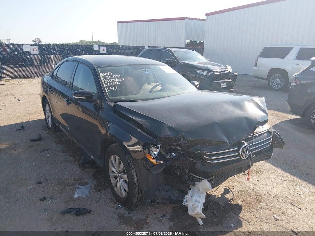 1VWAP7A38DC012397 2013 VOLKSWAGEN PASSAT photo no. 1
