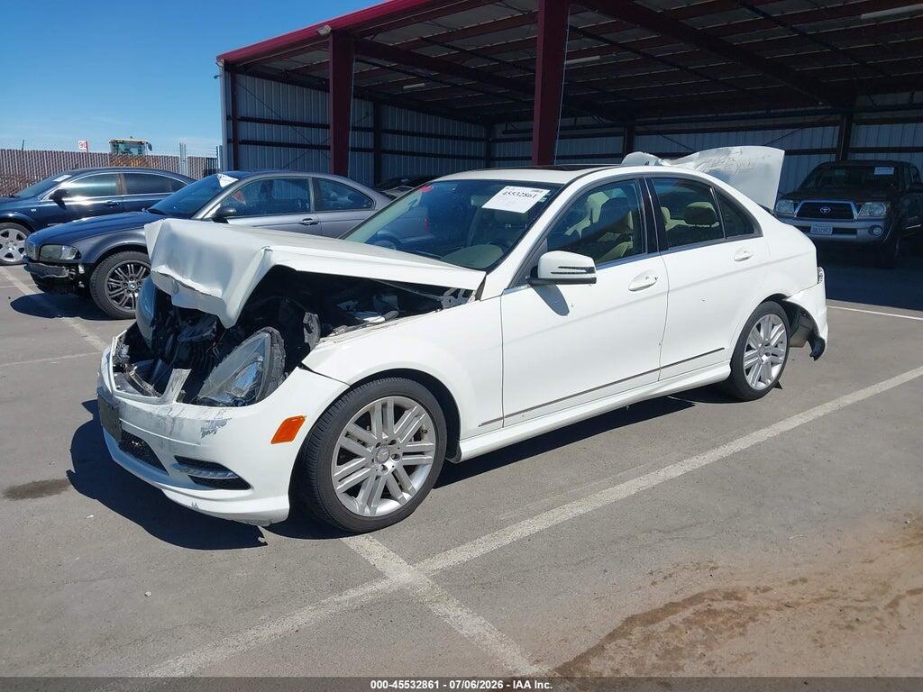 WDDGF5EB3BA452578 2011 MERCEDES-BENZ C 300 photo no. 2