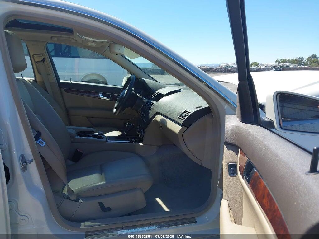 WDDGF5EB3BA452578 2011 MERCEDES-BENZ C 300 photo no. 5