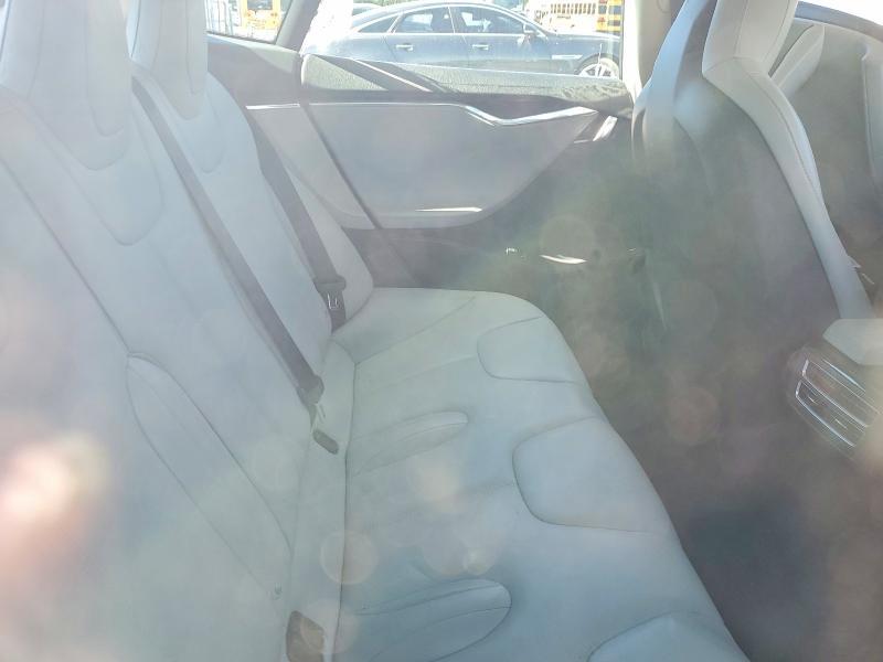 2014 TESLA MODEL S P85 — Фото 10 из 13