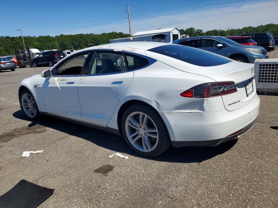 2014 TESLA MODEL S P85 — Фото 2 из 13