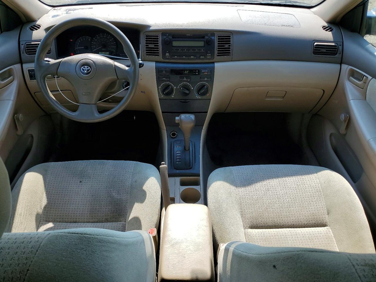 2005 TOYOTA COROLLA CE — Фото 8 из 12