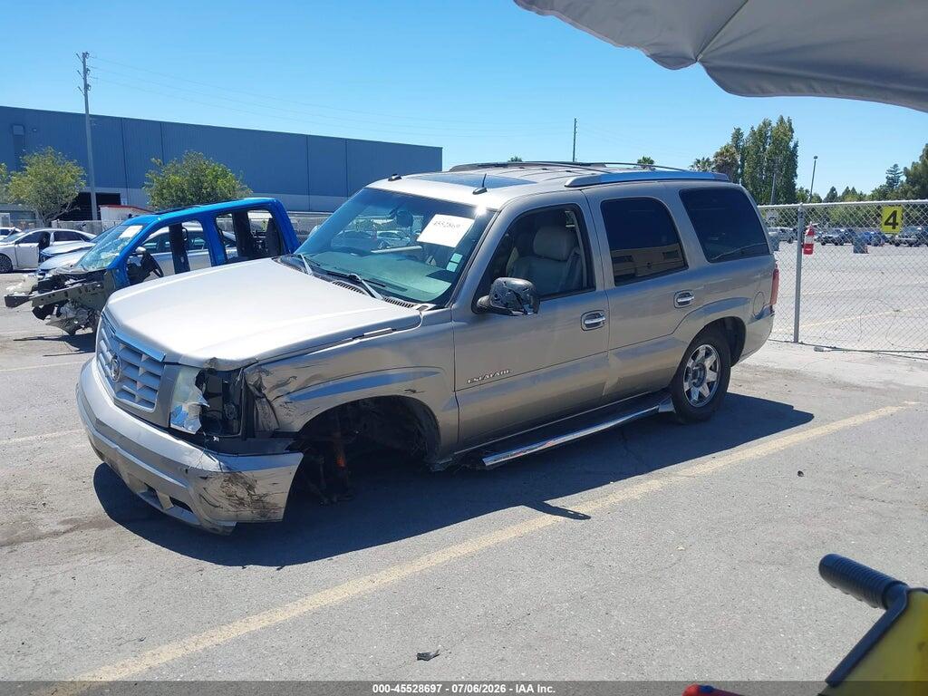 1GYEK63N23R172759 2003 CADILLAC ESCALADE photo no. 2