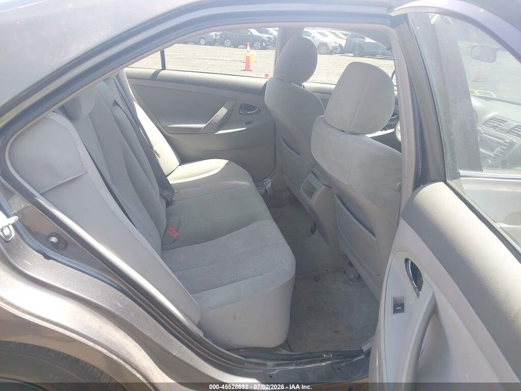 4T1BF3EK7BU637087 2011 TOYOTA CAMRY photo no. 8