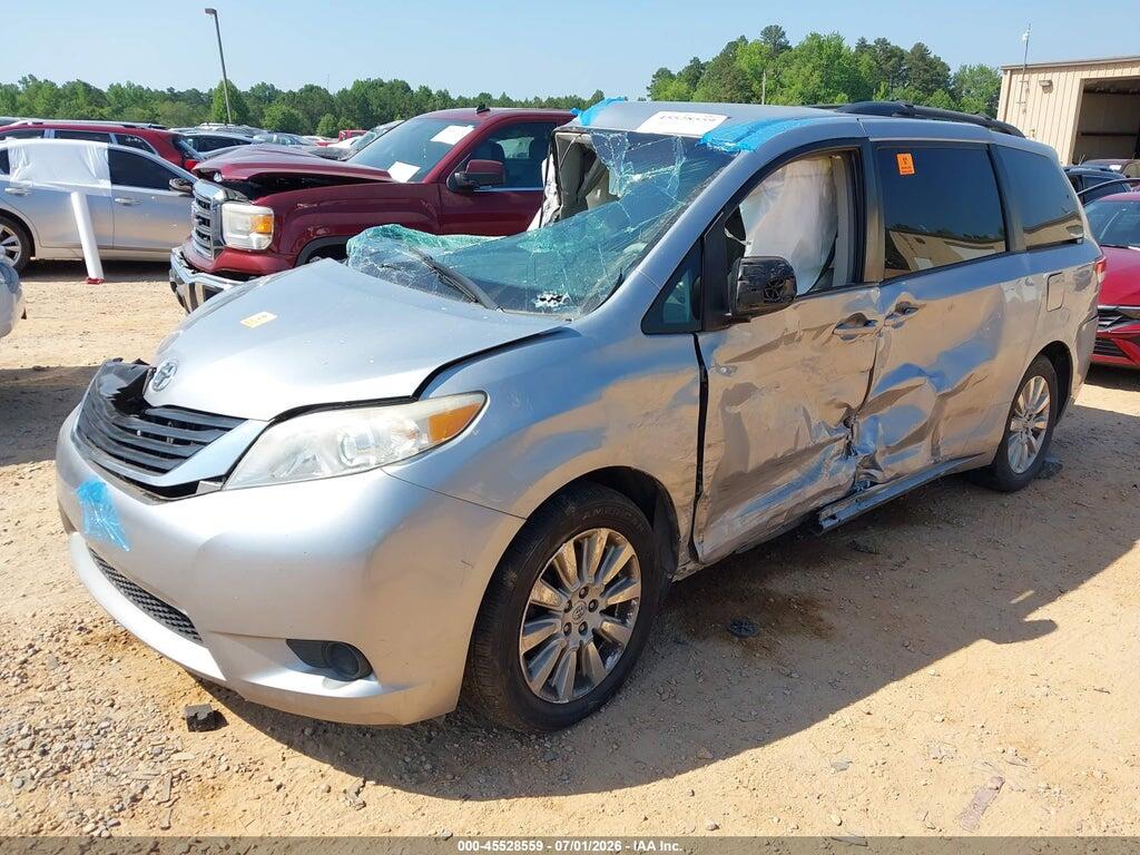5TDJK3DC4ES079357 2014 TOYOTA SIENNA photo no. 2