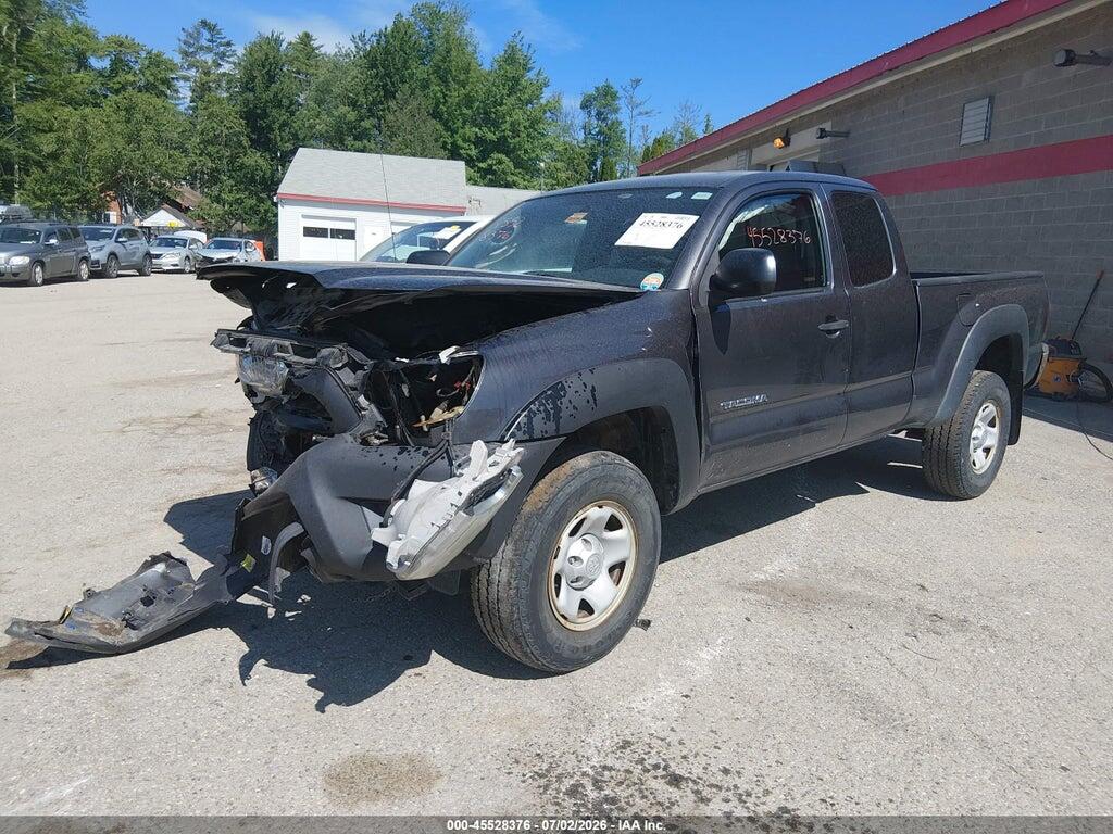 5TFUU4EN1FX113201 2015 TOYOTA TACOMA photo no. 2
