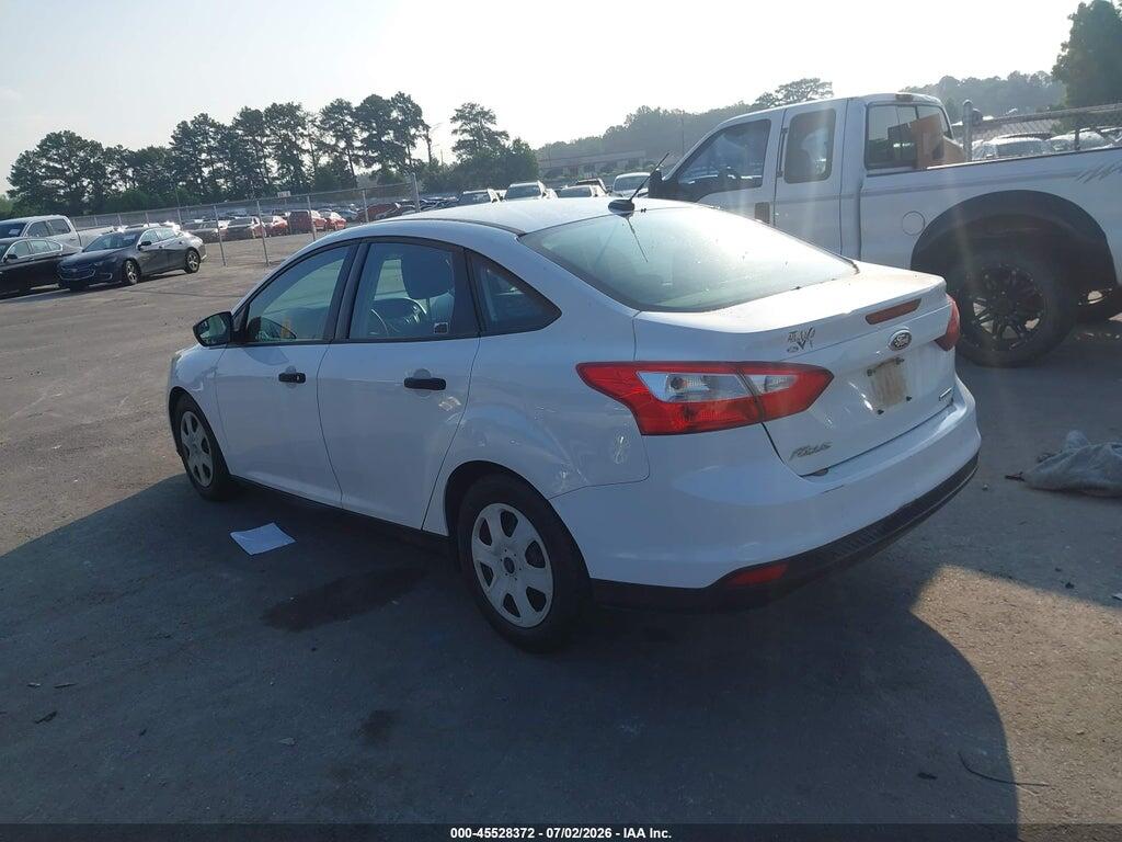 1FAHP3E2XCL372397 2012 FORD FOCUS photo no. 3