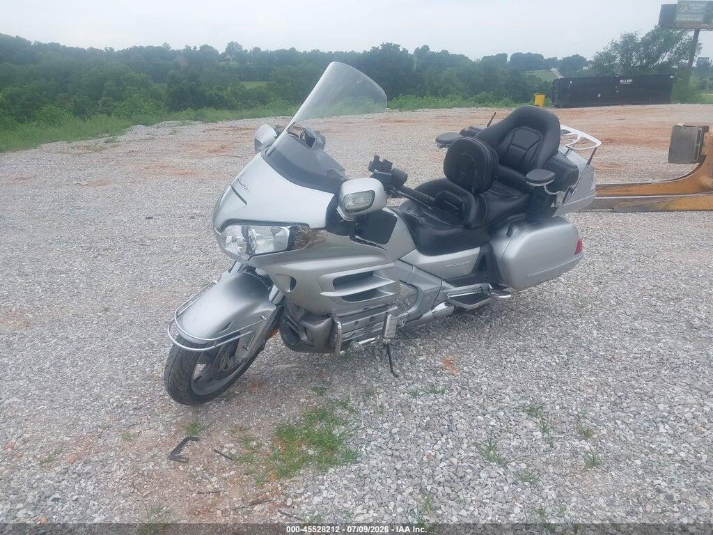 1HFSC47F97A603976 2007 HONDA GL1800 photo no. 2