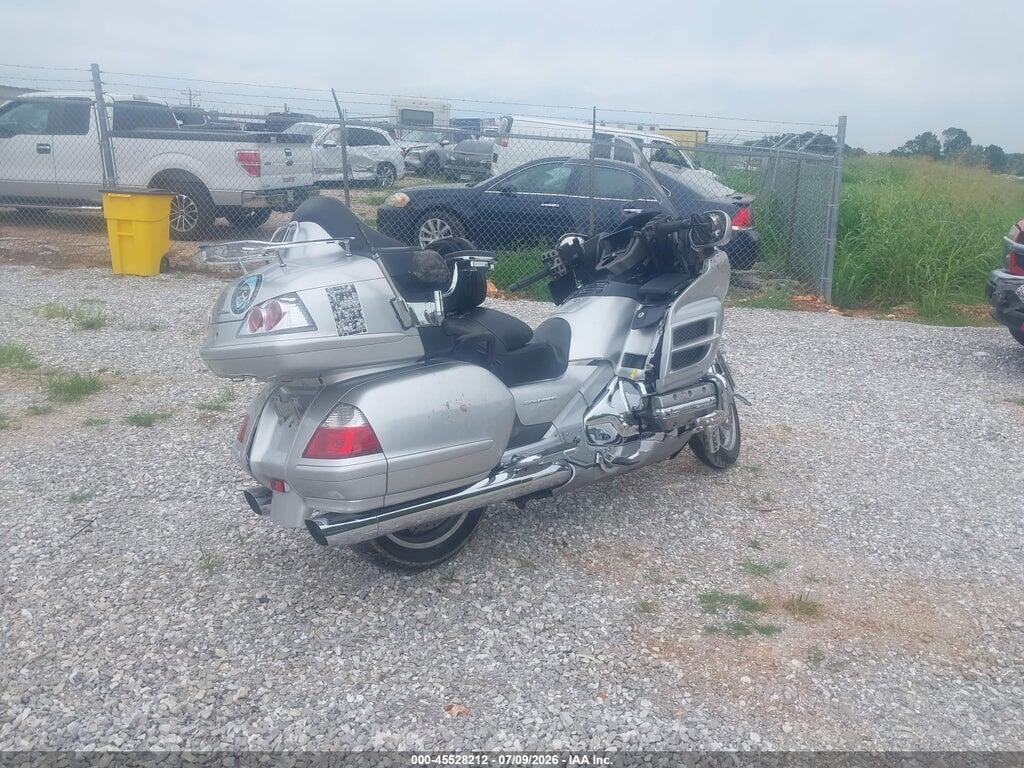 1HFSC47F97A603976 2007 HONDA GL1800 photo no. 4