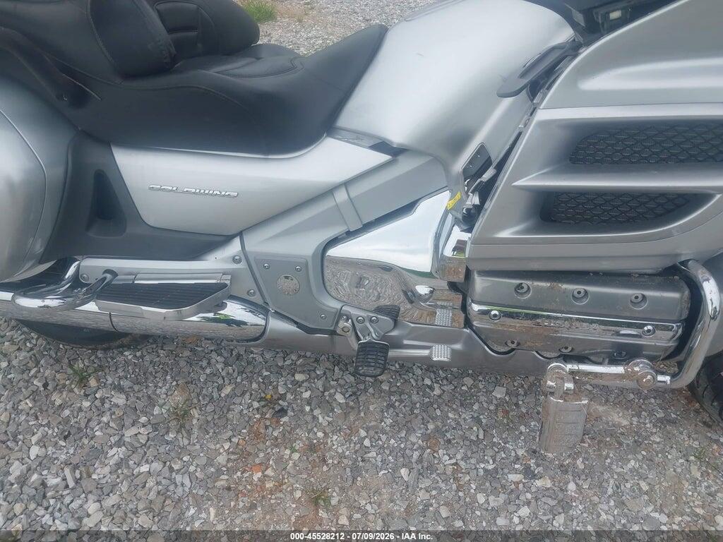 1HFSC47F97A603976 2007 HONDA GL1800 photo no. 8