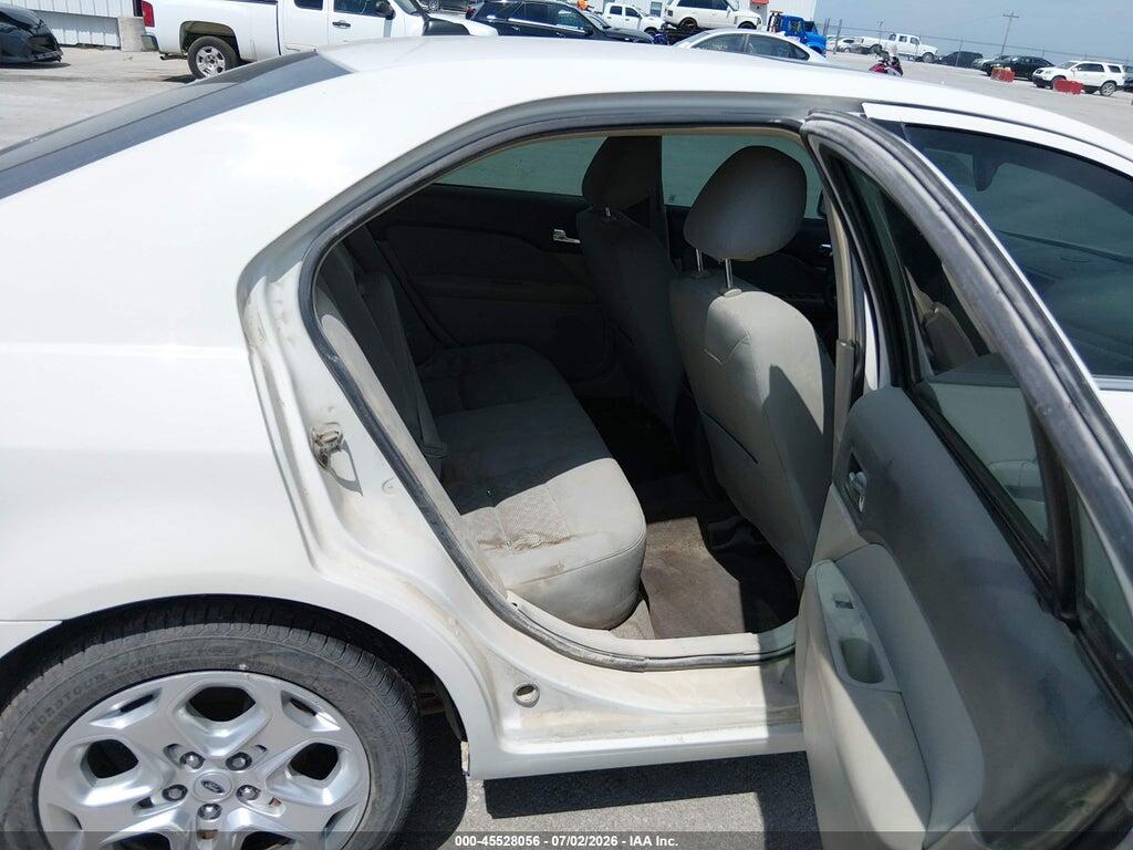 3FAHP0HA3BRC17260 2011 FORD FUSION photo no. 8