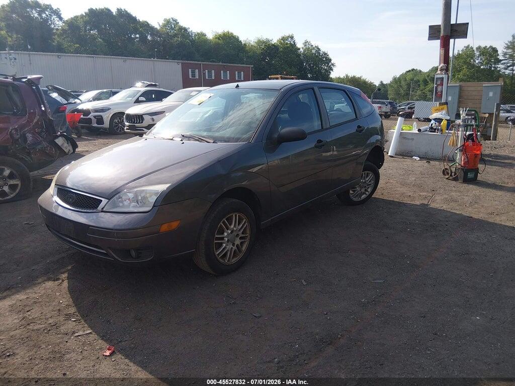 1FAFP37N27W199767 2007 FORD FOCUS photo no. 2