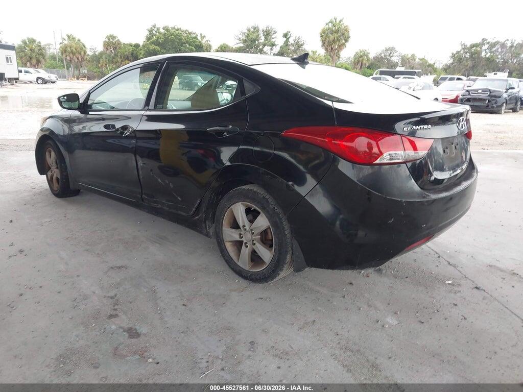 KMHDH4AE0DU829575 2013 HYUNDAI ELANTRA photo no. 3