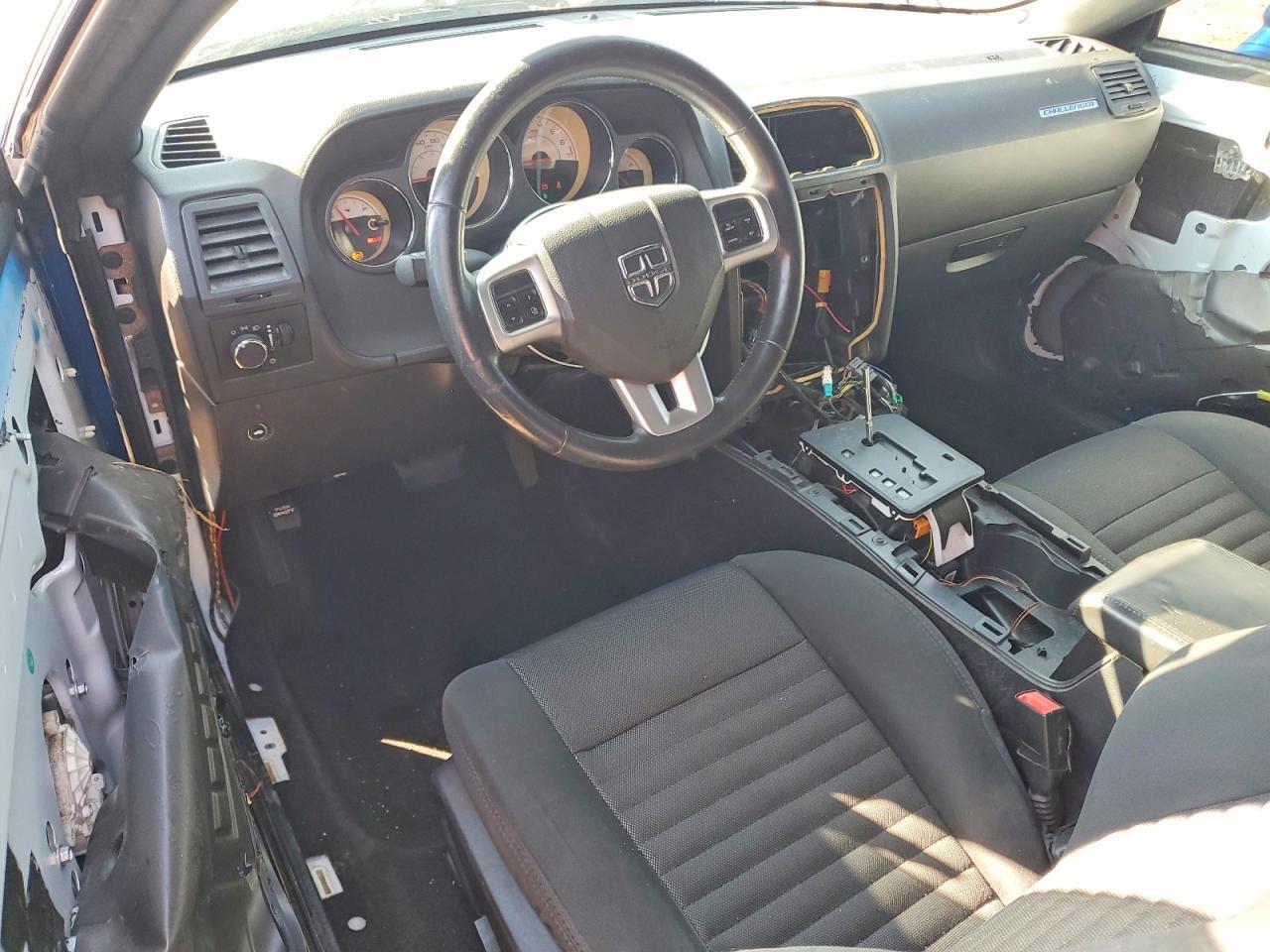 2014 DODGE CHALLENGER SXT — Фото 8 из 13