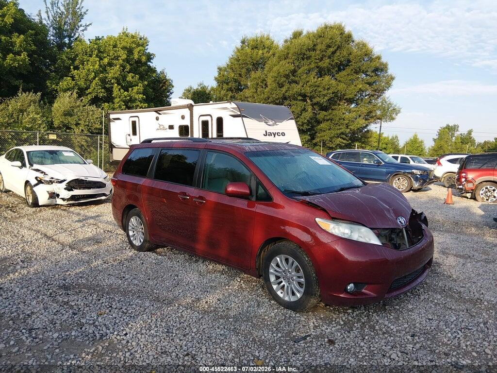 5TDYK3DC4FS657716 2015 TOYOTA SIENNA photo no. 1