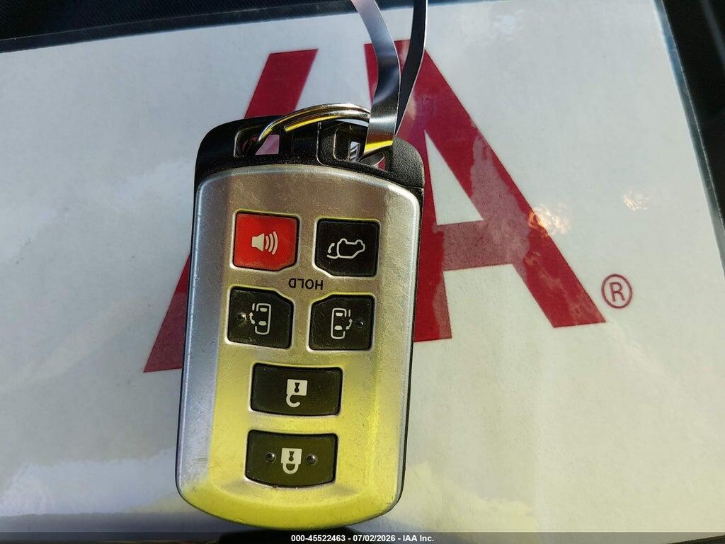 5TDYK3DC4FS657716 2015 TOYOTA SIENNA photo no. 11
