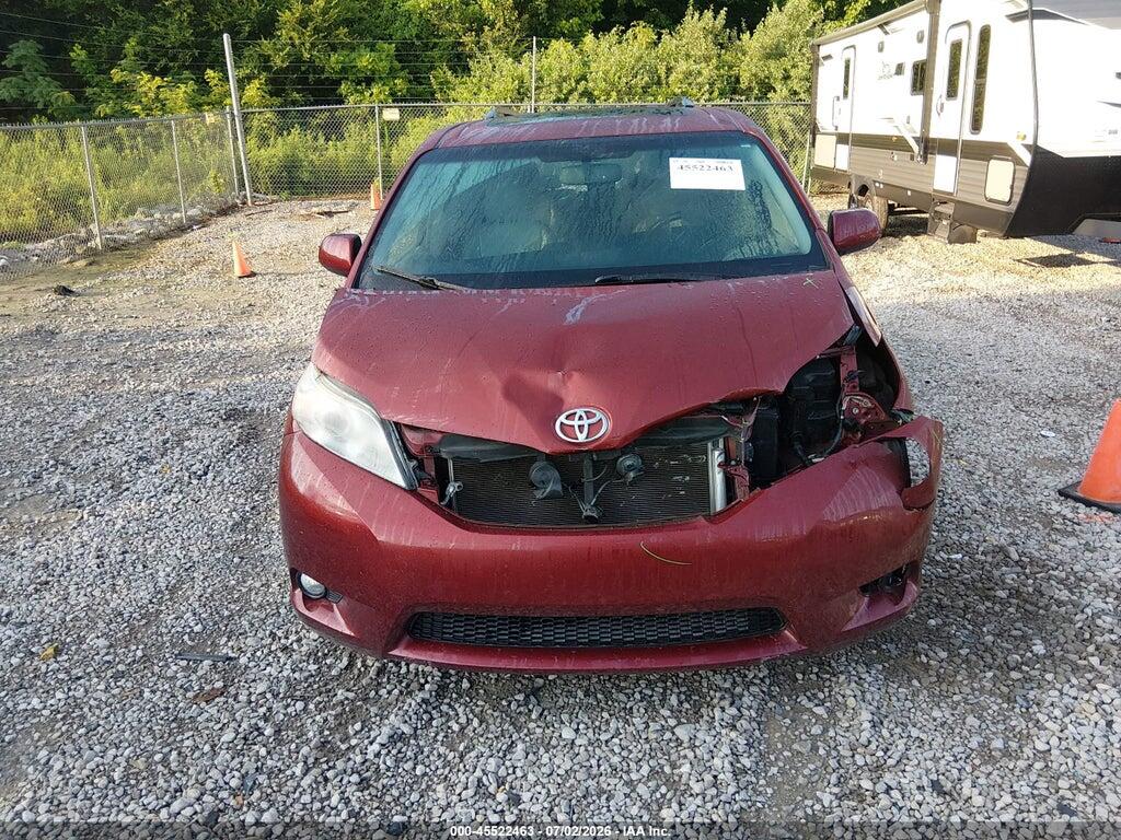 5TDYK3DC4FS657716 2015 TOYOTA SIENNA photo no. 12
