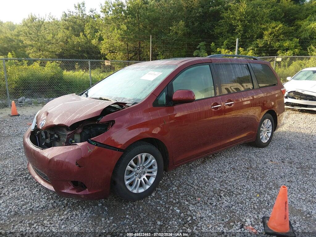 5TDYK3DC4FS657716 2015 TOYOTA SIENNA photo no. 2