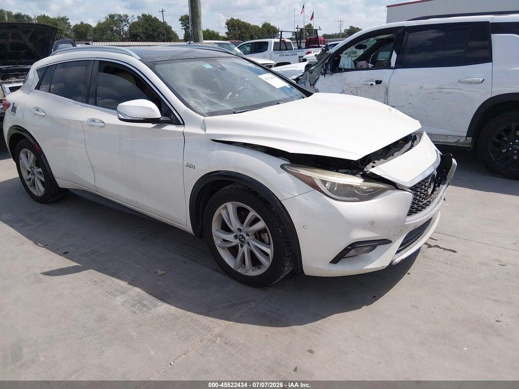 SJKCH5CP6JA045111 2018 INFINITI QX30 photo no. 1