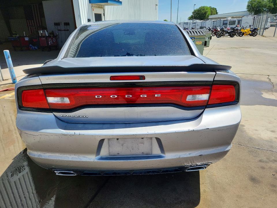 2013 DODGE CHARGER SE — Фото 6 из 12