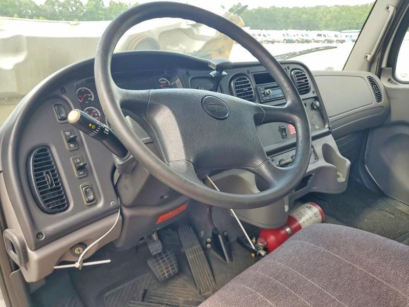 2012 FREIGHTLINER BUSINESS CLASS M2 BOX TRUCK — Фото 7 из 11