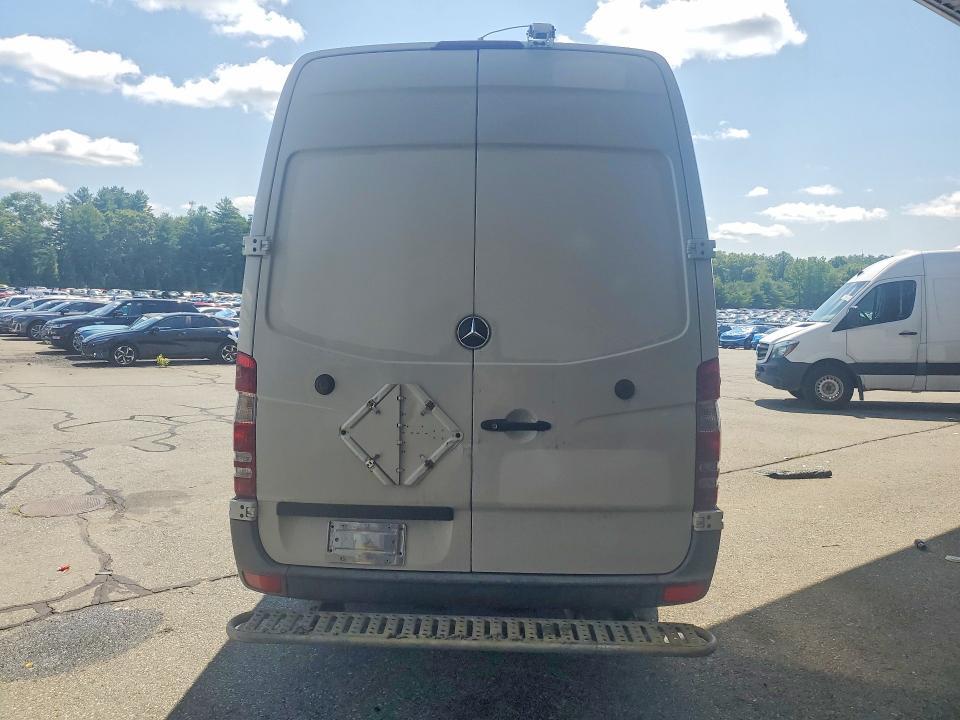 2012 MERCEDES-BENZ SPRINTER 2500 — Фото 6 из 13