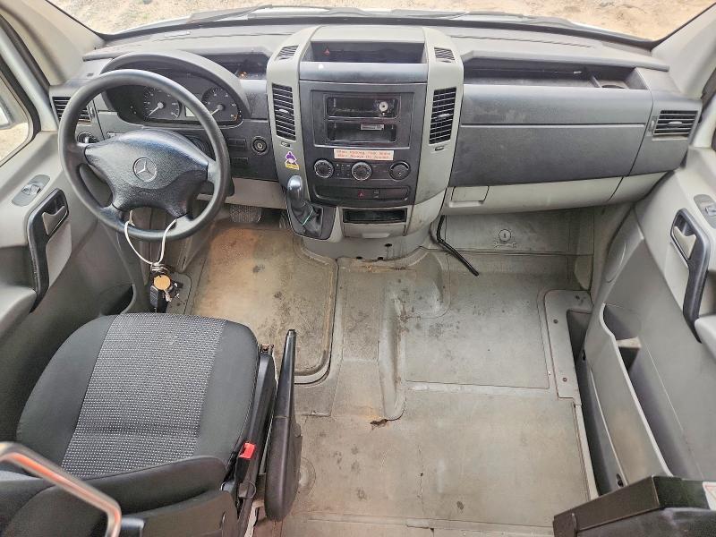 2012 MERCEDES-BENZ SPRINTER 2500 — Фото 8 из 13