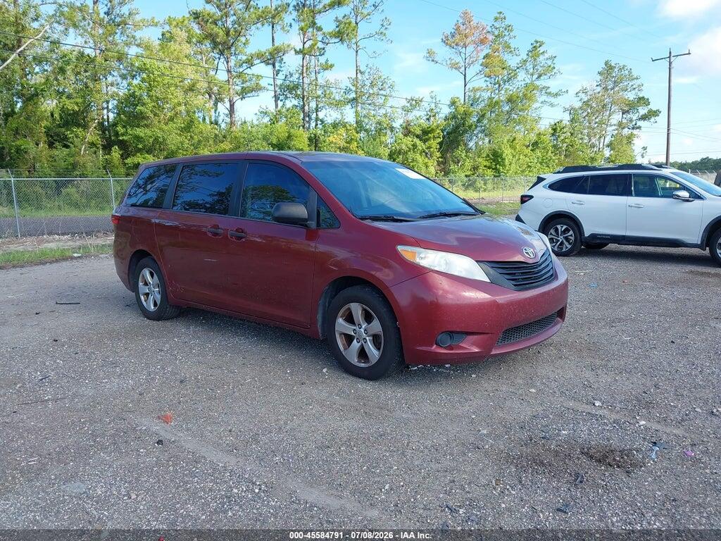 5TDZZ3DC7HS798668 2017 TOYOTA SIENNA photo no. 1